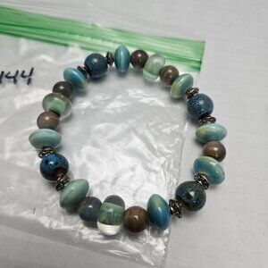 BLUE/GREEN BEADED STRETCH BRACELET